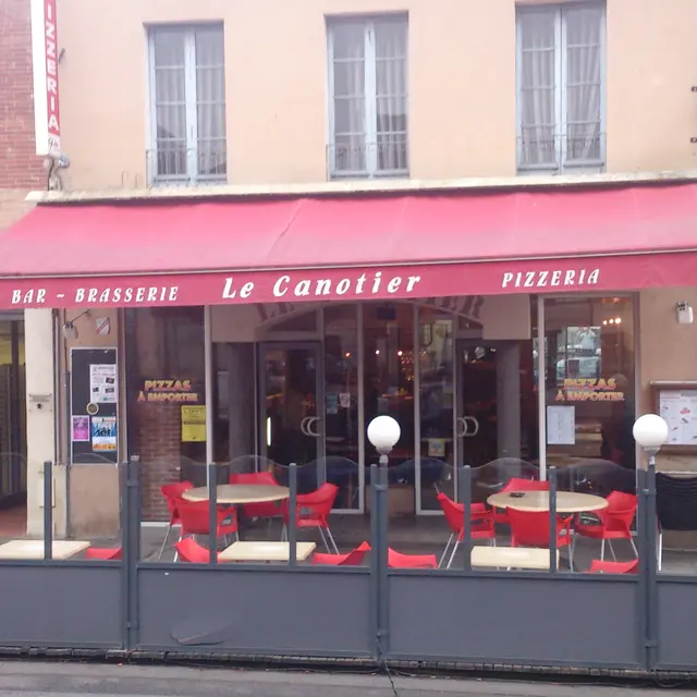 Le Canotier
