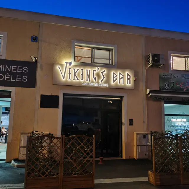 Viking's Bar facade