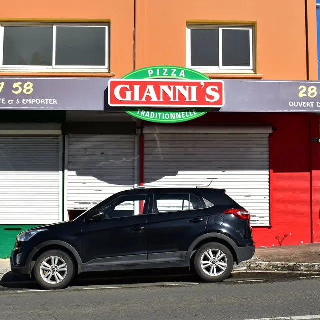 Gianni's Pizza