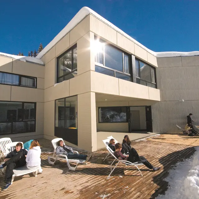 UCPA-Altair-Devanture-Terrasse