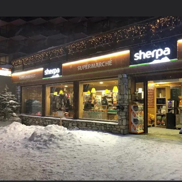 Façade extérieure - Supermarché Sherpa val d'Isère