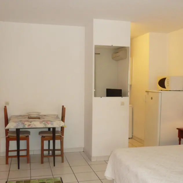 Meublé Testa studio 1_Juan-les-Pins