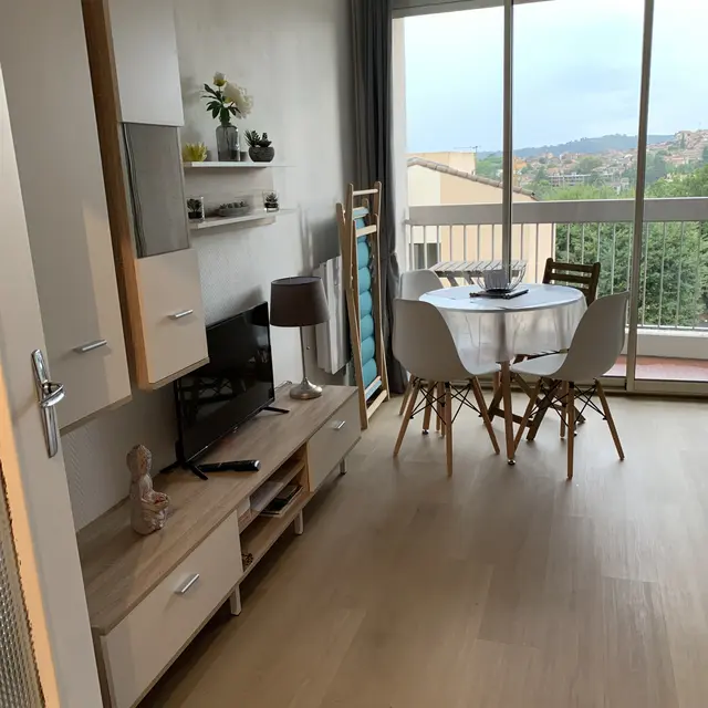 Varea Bruno - Belle Viste 131