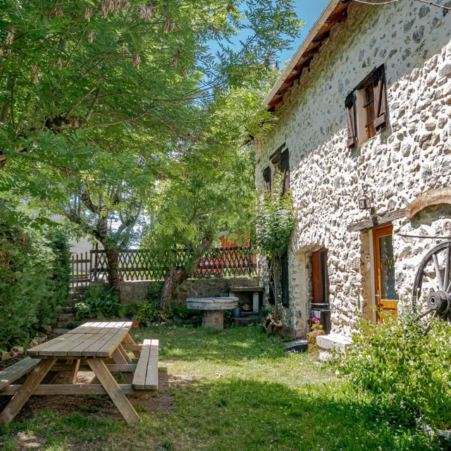 Location Meublé Mme PACCOU f; Chabottes Vallée du Champsaur