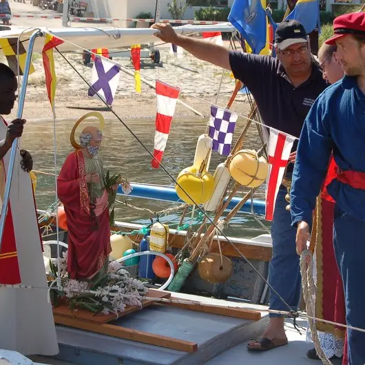 Fête de la St Pierre bénédiction pointus port île de Porquerolles Parc National
