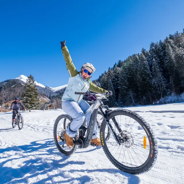 Sortie VTT électrique sur neige_La Clusaz