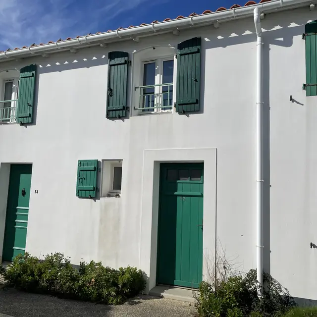 Façade depuis la rue