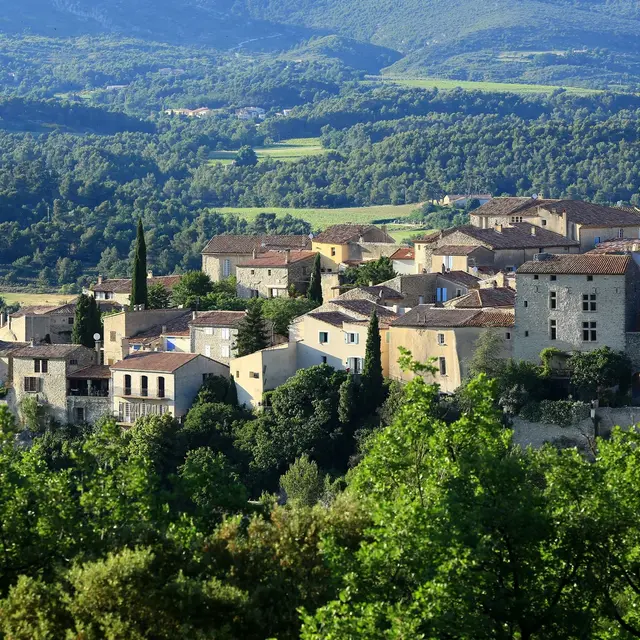 Grambois village Luberon