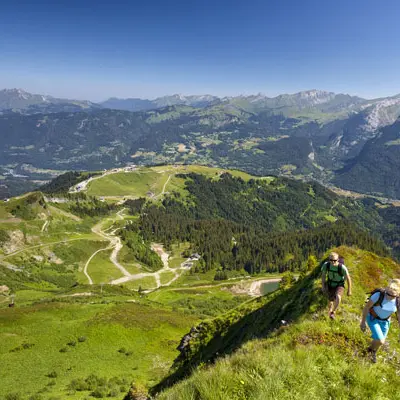 Boucle pédestre : villages et stations de Samoëns et Morillon_Samoëns