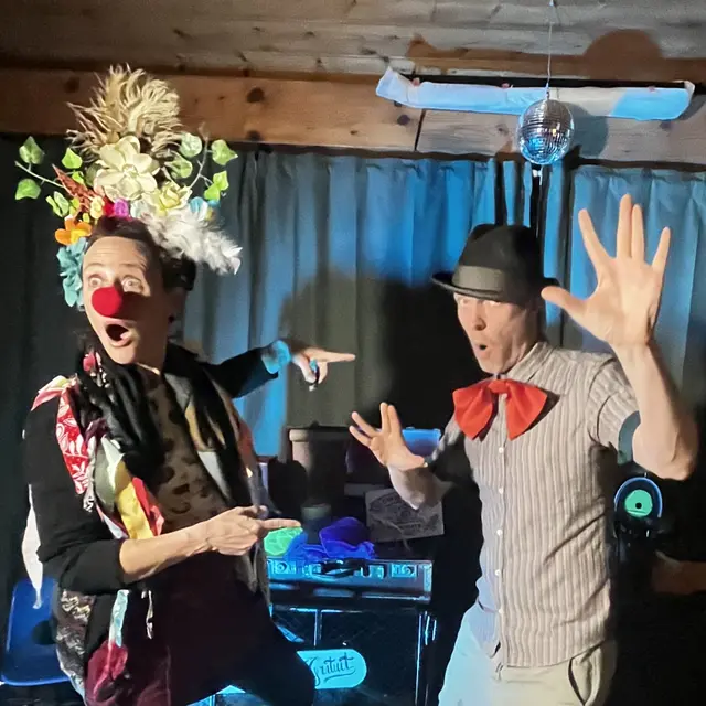 Les vendredis culturels - Show clown DJ burlesque La babouche & le chariot_Villar-Saint-Pancrace