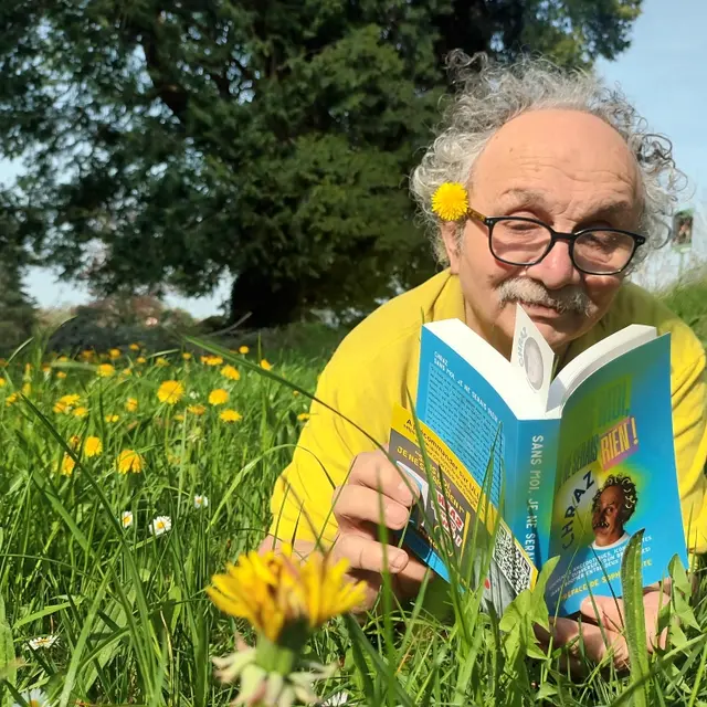 Chraz dans le parc du Centre d'Ailleurs