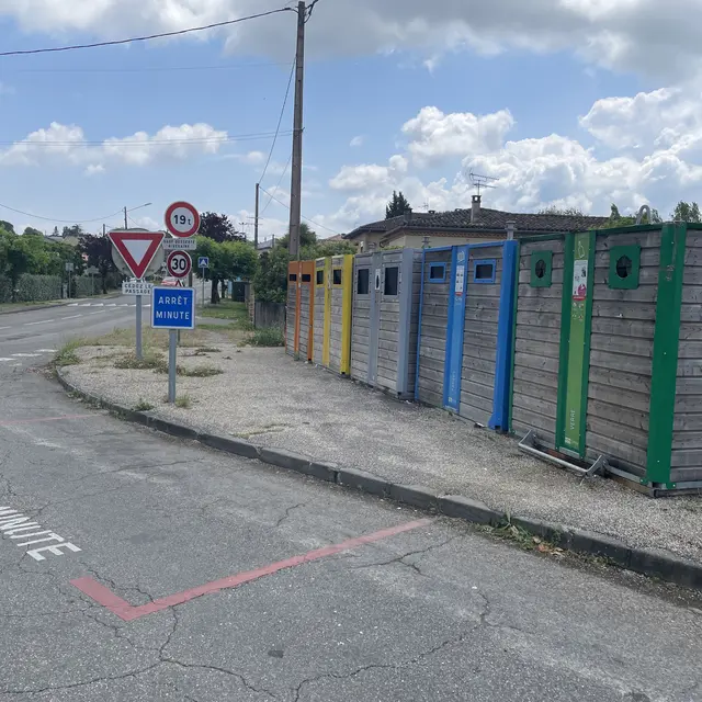 Bornes de tri route de Molières_Lafrançaise