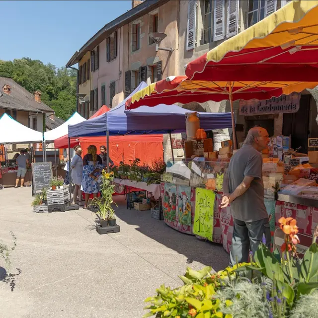 Marché_Alby-sur-Chéran