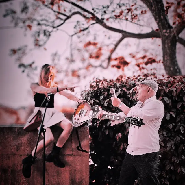 TWO OF US concert - marché de noël_Le Lavandou