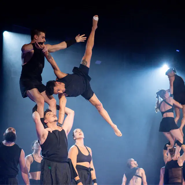 Cirque • spectacle : The Genesis_Annemasse