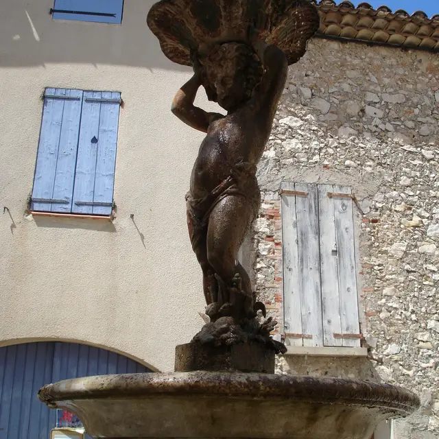FONTAINE