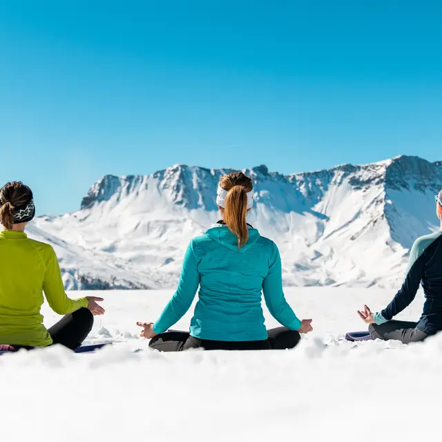 YOGA_Auron