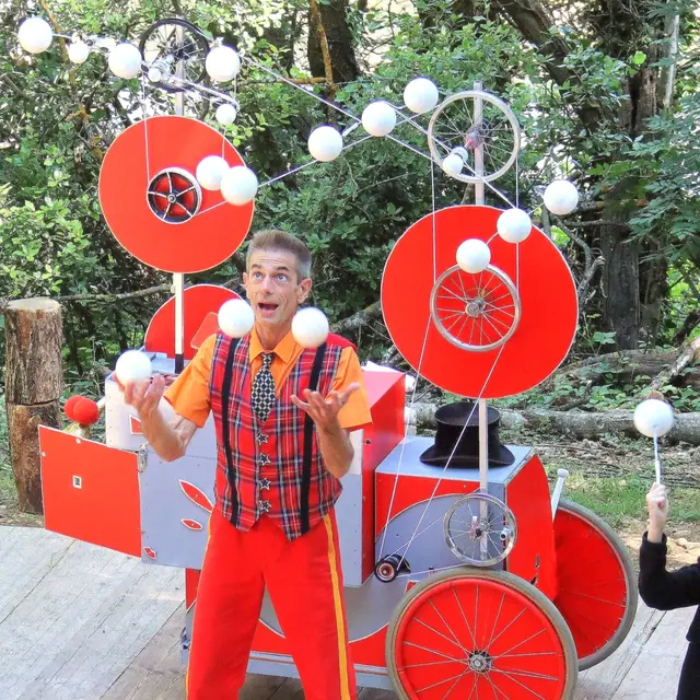 Spectacle enfant : LES SAVOUREUSES JONGLERIES DE MISTER JAKSOON_Villard-de-Lans