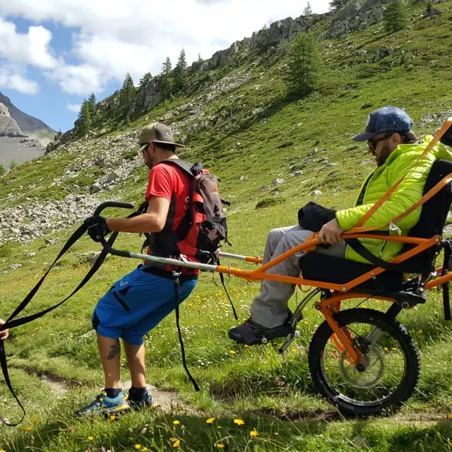 Montagne pour tous - à joëlette au Col Bouchet_Abriès-Ristolas