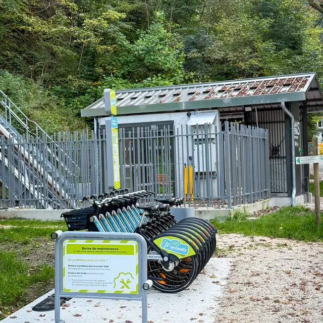 Borne MontenVélo - Ascenseur des Thermes / Parc Thermal_Saint-Gervais-les-Bains