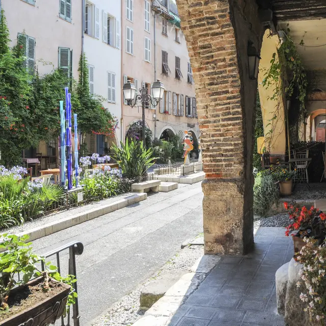 place aux arcades