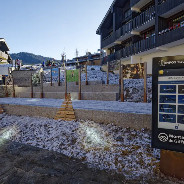 Exposition de photos animalières en plein air_Morillon