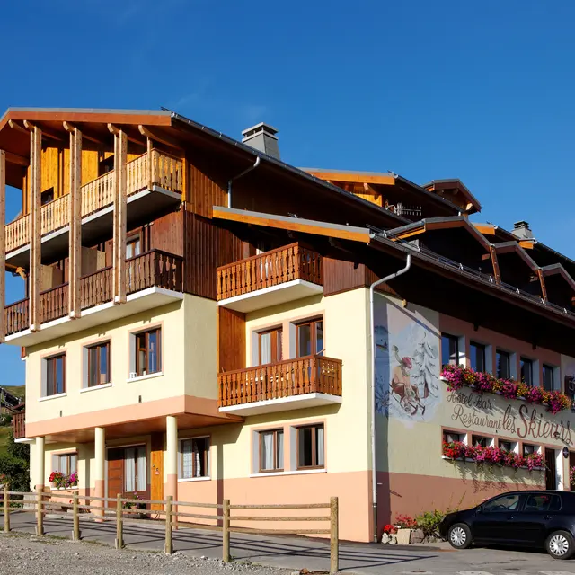 hotel_les_skieurs