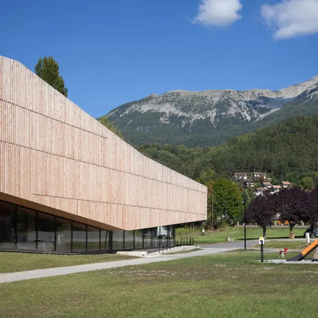 Plaine Sportive et aire de jeux de Seyne les Alpes_Seyne