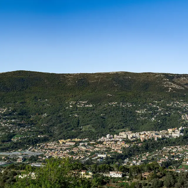 Colomars - vue depuis parking