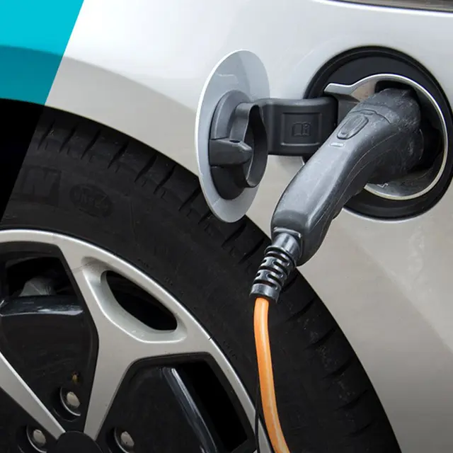 Borne de recharge pour véhicules électriques