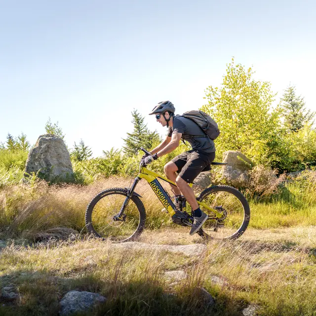 Respirez, roulez, explorez en roues libres en Livradois-Forez_Celles-sur-Durolle