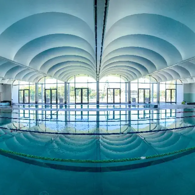 Centre aquatique Neptuneo_Saint-Rémy-de-Provence