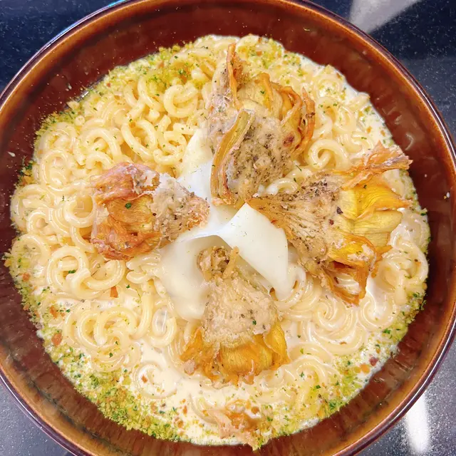 Lumacchine crème de Parmesan & Artichauts frits.