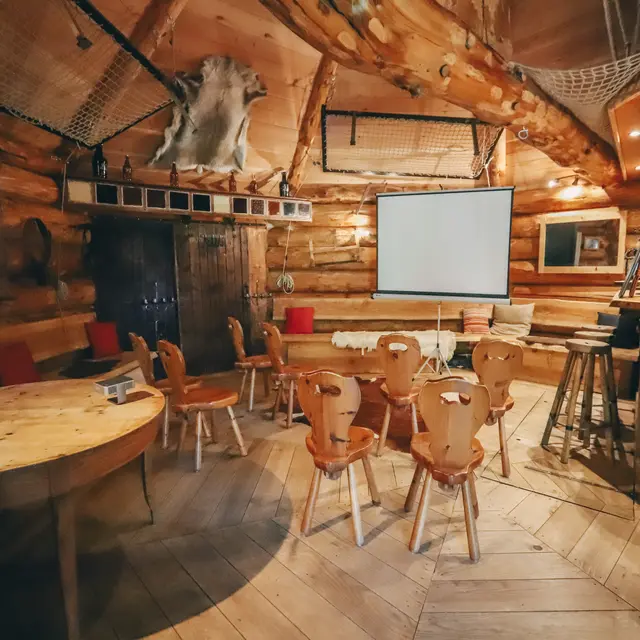 Kota Grotte Orjobet en mode séminaire