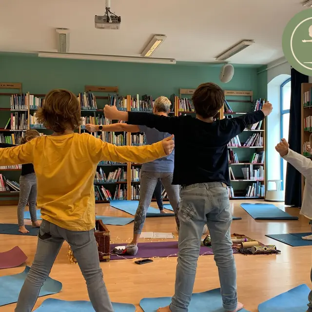 Yoga-Lecture_Châtelaillon-Plage