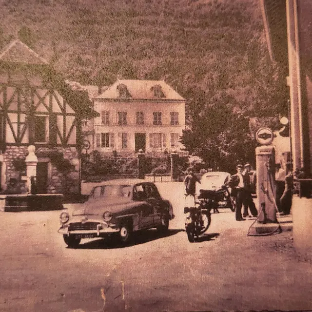 Place de Peyrieu