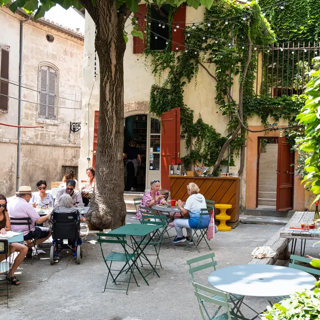 Terrase de L'Épicerie du Cloître