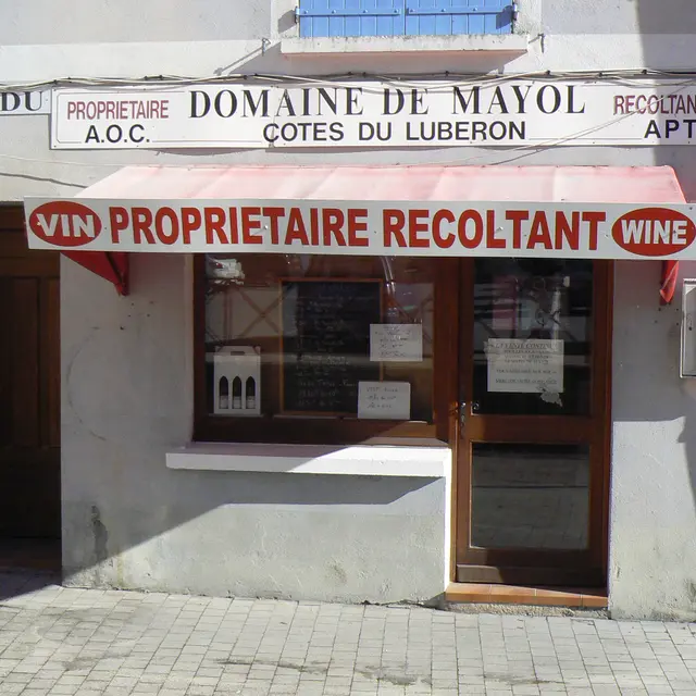 Devanture du magasin du Domaine de Mayol à Saint André les Alpes