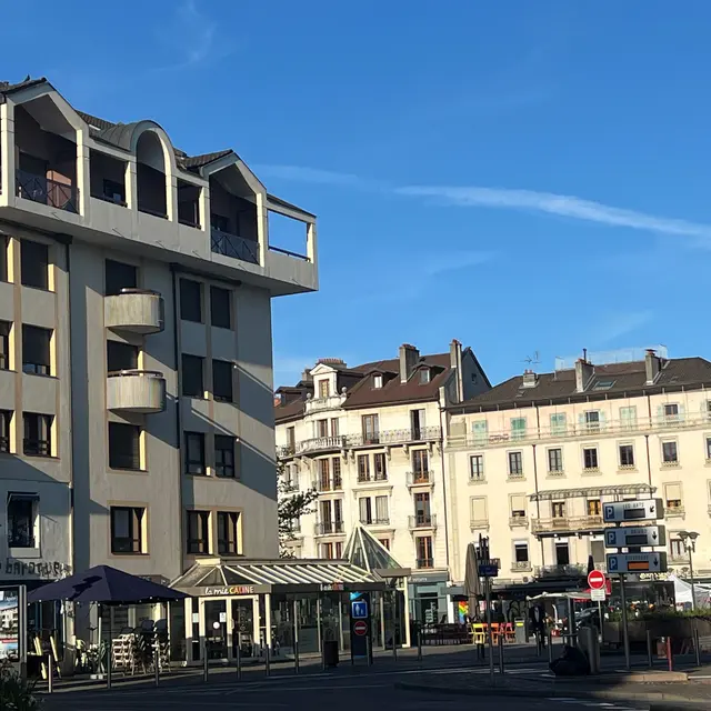 Centre ville Thonon - place des arts