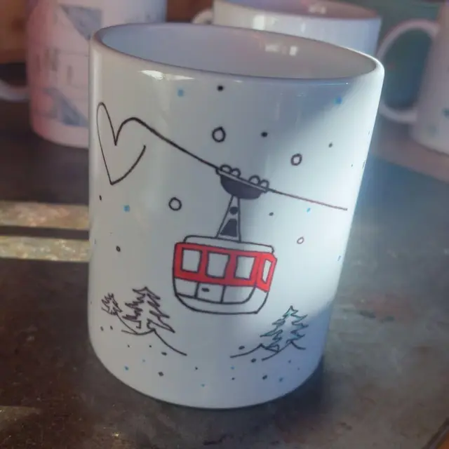 Atelier : Customisation d'un Mug en porcelaine_Morzine