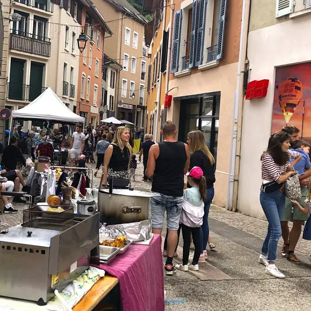 Les marchés géants d'Allevard_Allevard