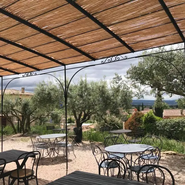 Chez Arnaud_Pourrières