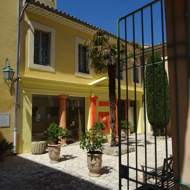 Exposition temporaire : le site du Château de la Colline Saint-Eutrope_Orange