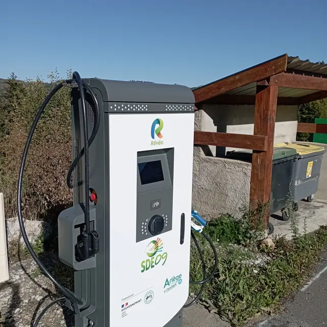 2023.borne.electrique.Ax3domaines