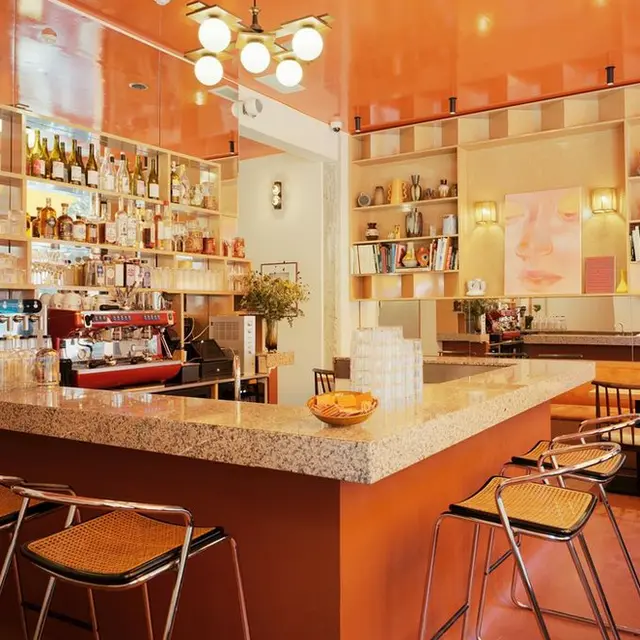 Hôtel Présent Restaurant-Bar_Arles