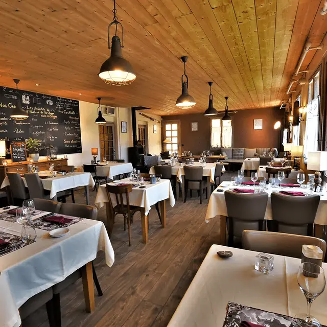hotel-clarines-bauges-restaurant-02