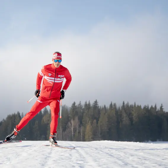 Cours de ski de fond avec l'ESF aux Plans d'Hotonnes