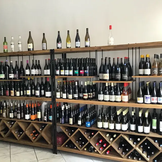 Au Clair de la Vigne Côté Caves Bandol