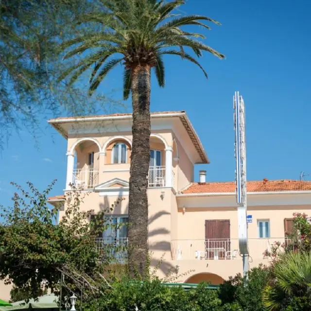 Hôtel Reine d'azur