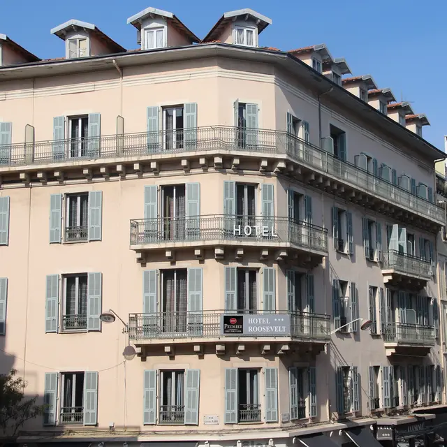 Roosevelt - FaÃ§ade reduc.jpg